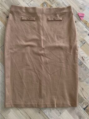 Chic Tan Pencil Skirt